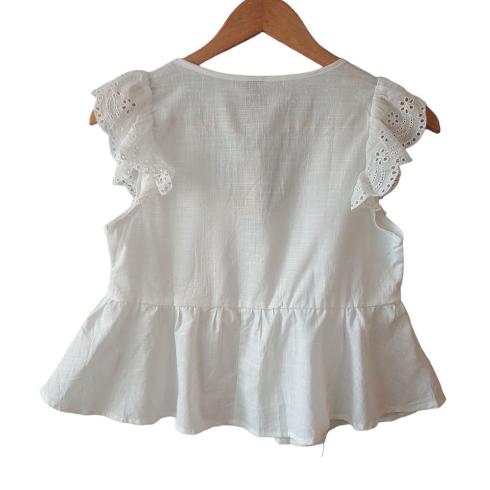 NWT- Shein White Short Sleeve Eyelet Deep-V Peplum Top Size Large - Picture 6 of 8